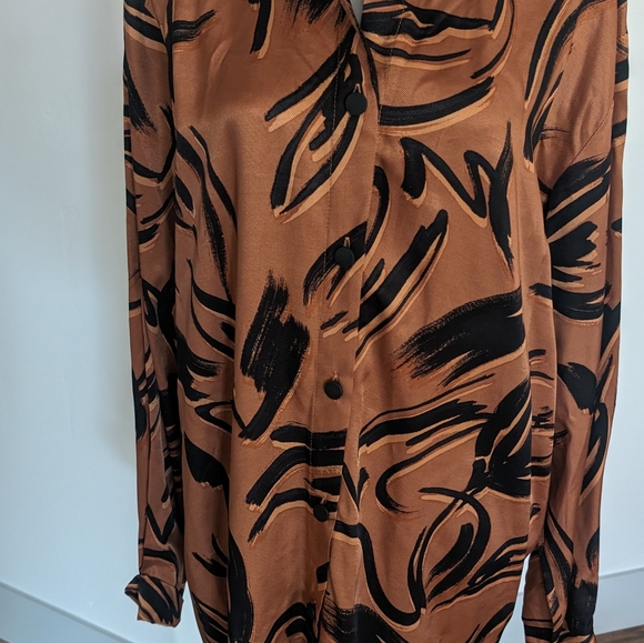 Women's dress - Picture 9 of 9